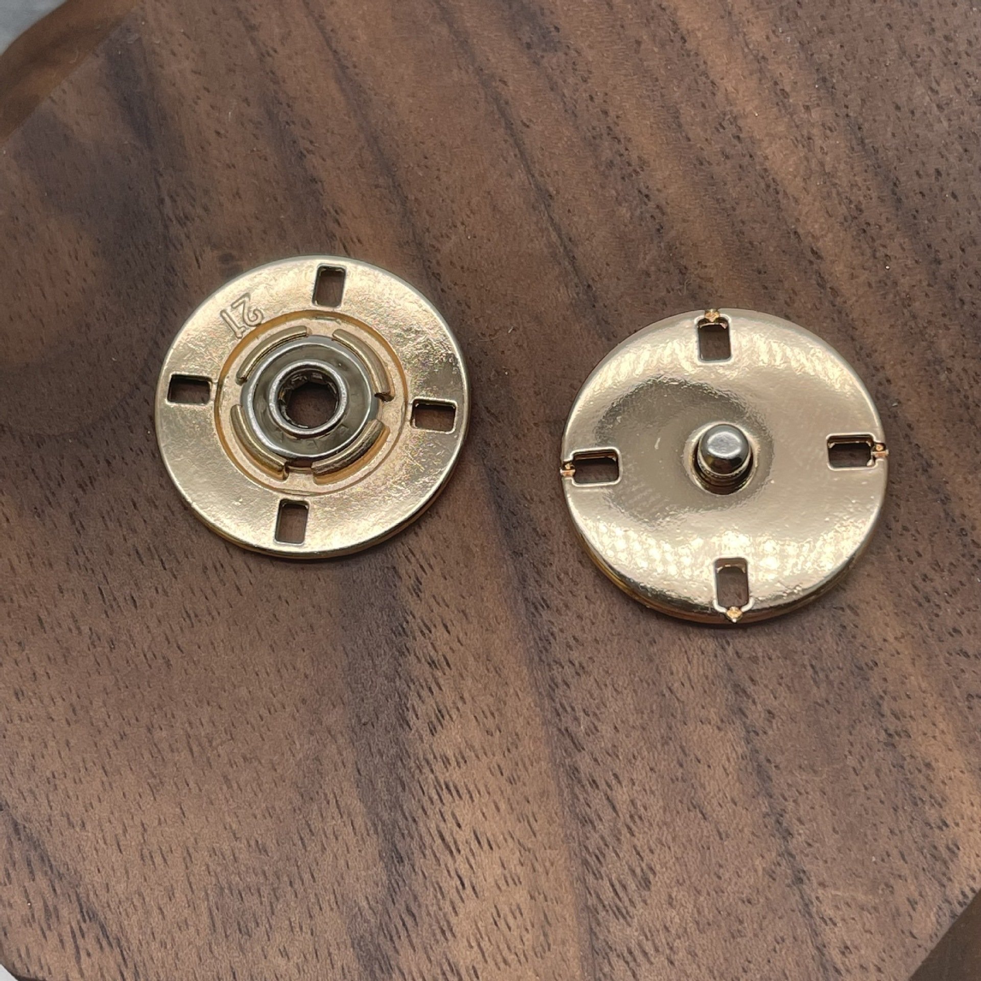 20L-36L Round Metal Buttons For Clothes Custom Simple Invisible Safety Buckle Hand Sewn 4 Holes Flat Snap Button Coat Decorative