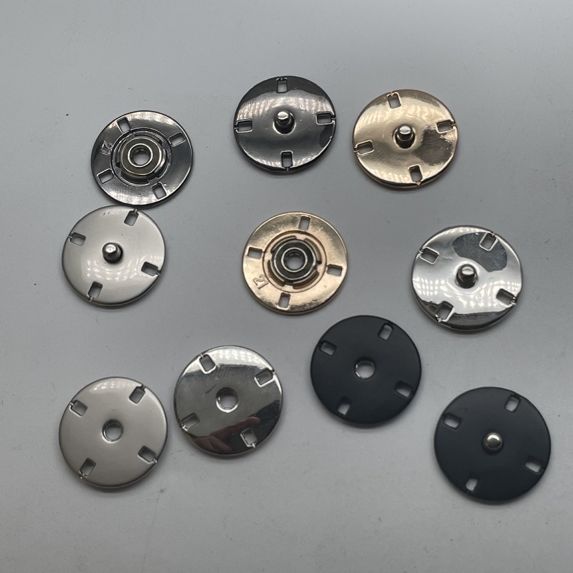 20L-36L Round Metal Buttons For Clothes Custom Simple Invisible Safety Buckle Hand Sewn 4 Holes Flat Snap Button Coat Decorative