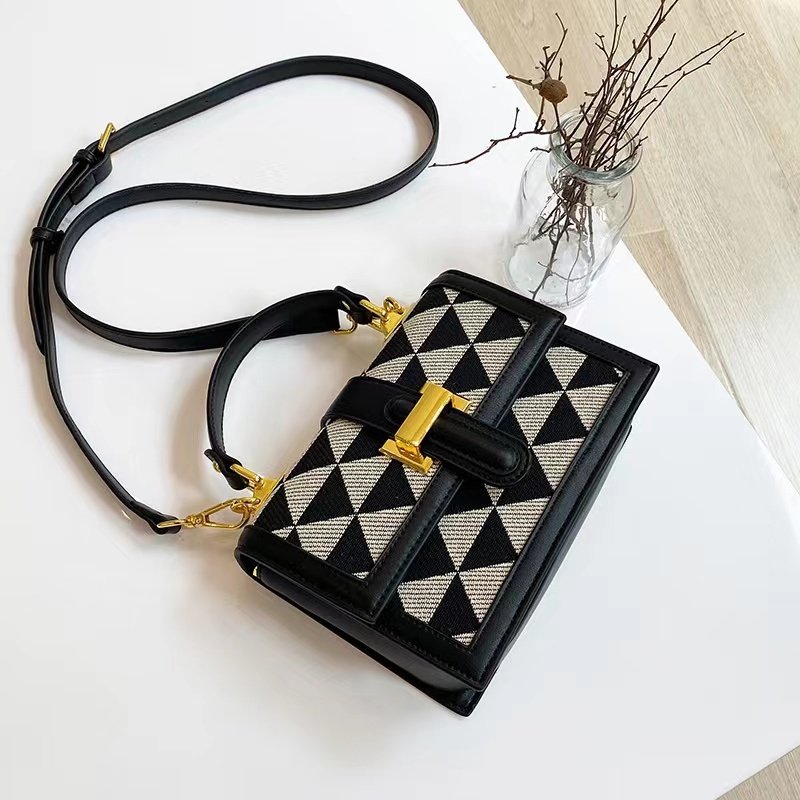 Lock accessories repair pack magnetic suction lock female guarantee lock buckle handmade accessories bag decoration L1004
