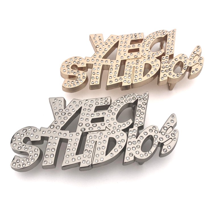 Custom Shiny Alloy Men's Jeans Belt Buckle High Quality Your Brand Name Letter Logo Metal Plating Belt Fastener