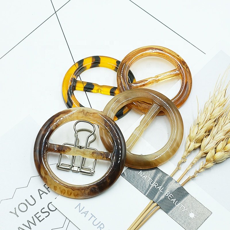 Hot selling custom buckles plastic resin dark coffee women coats belt buckles round waist buckles for clothing