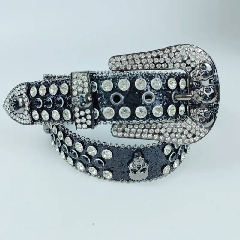 2023 New Designer Manufacture Wholesale Pu Leather Belts Shiny Buckle Studded Diamond Crystal Rhinestone Belt Bb Simon