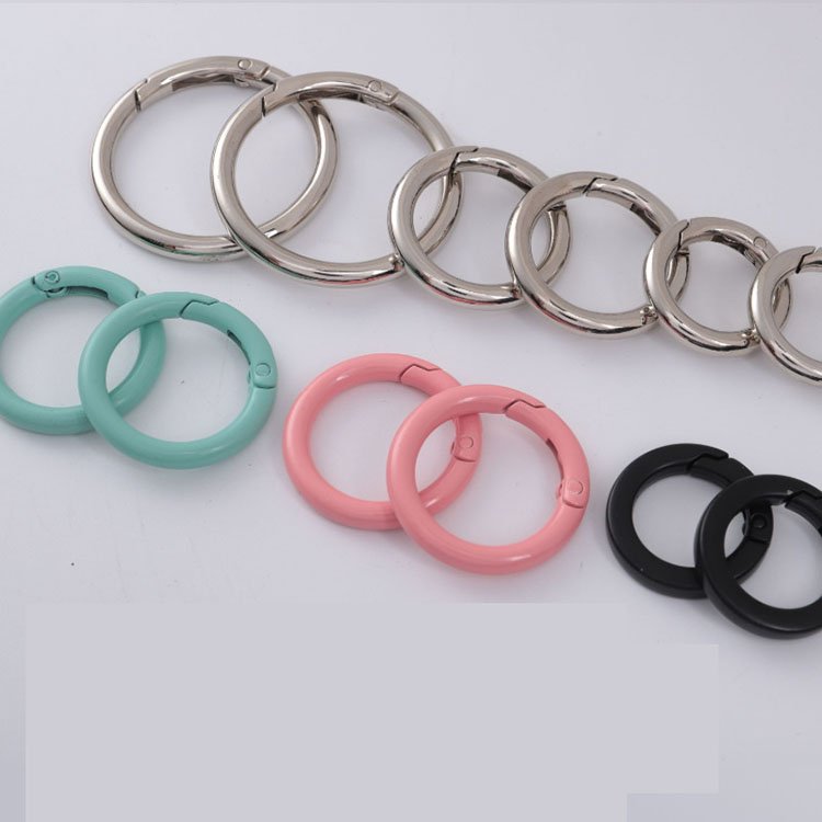 Factory Custom Logo Zinc Alloy Gold Metal Spring Open Gate Ring O Ring All Size Available Carabiner Buckle For Handbag