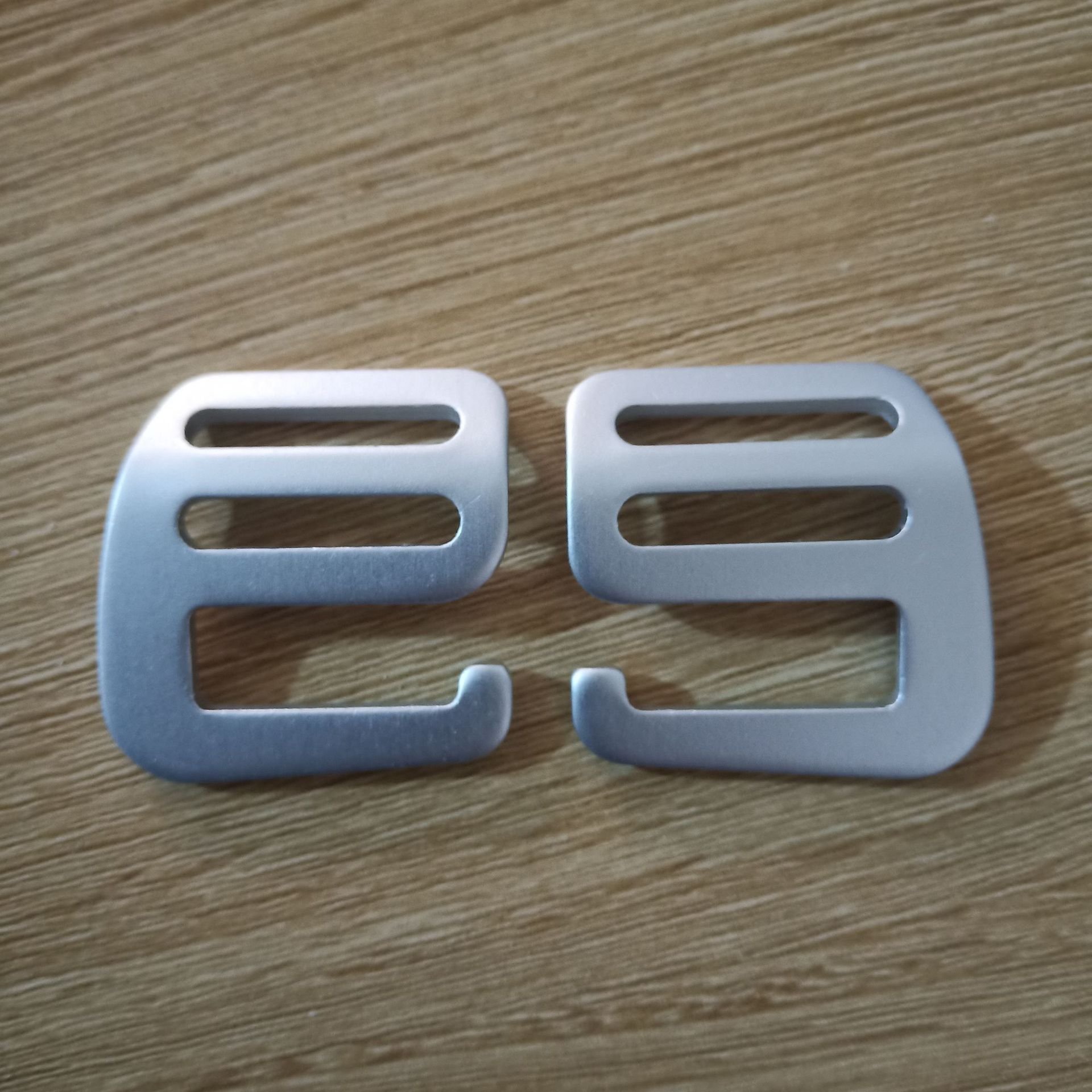 custom aluminium g hook buckle metal g belt buckle