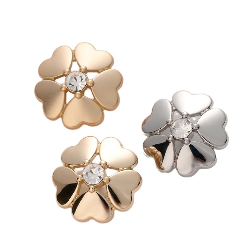 Diamond-Embellished Four-leaf Clover Flower Buttons Shank Style Lady Blouse Buckle for Clothing Garments Premium Plating button