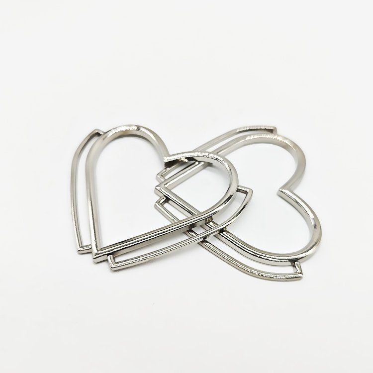Hot Selling Newest Hollow Heart Shape Bikini Silver Ring Buckle Underwear Accessories Zinc Alloy Metal Swimwear Adjuster Buckles
