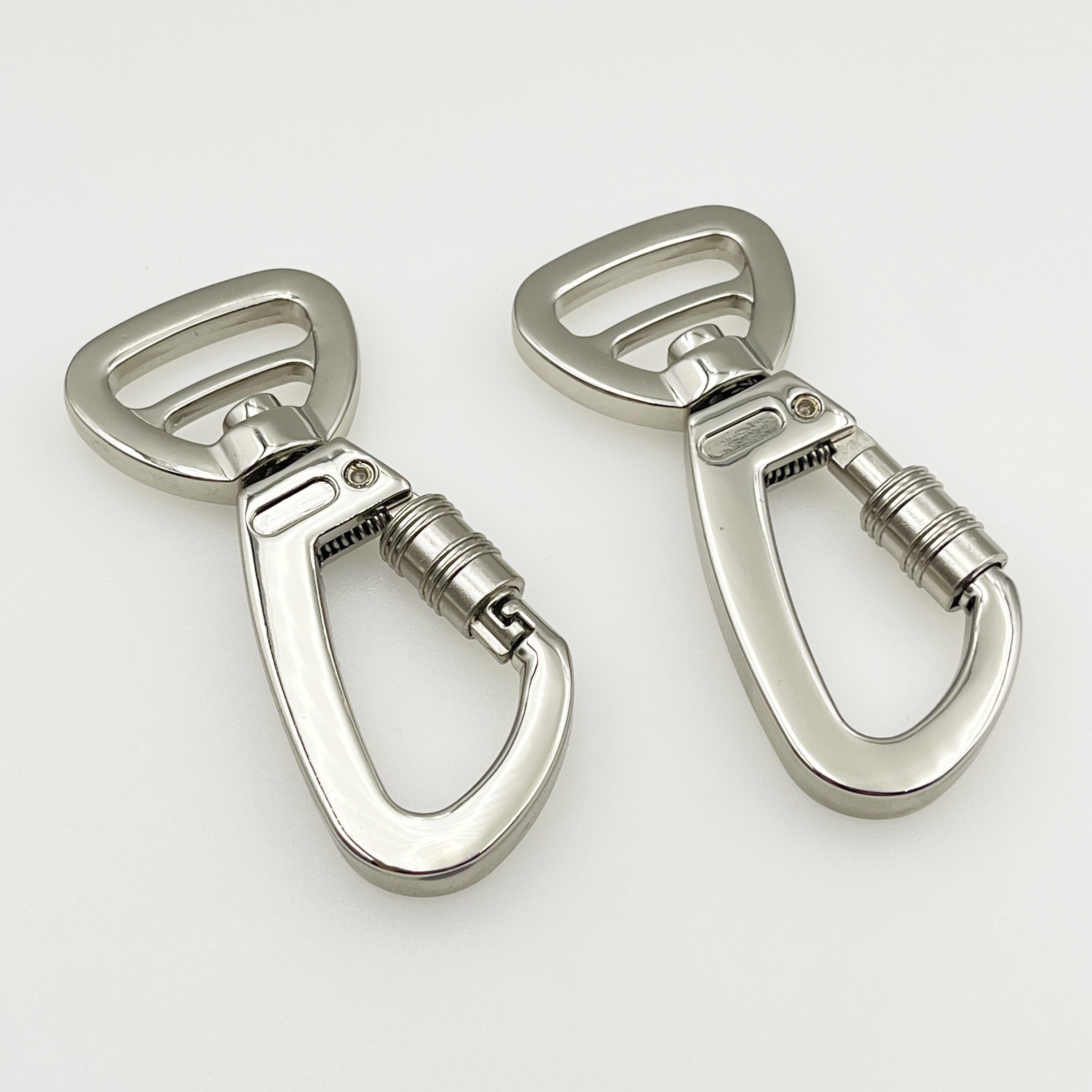 Factory Price Pet Collar Hardware Premium Locking Carabiner Leash Clip and Silver Hardware Metal Handle O Ring Adjustable Buckle