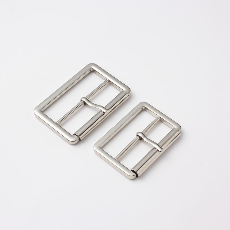 Wholesale metal buckles in stock Adjustable belt buckles Hardware accessories for bags and luggage