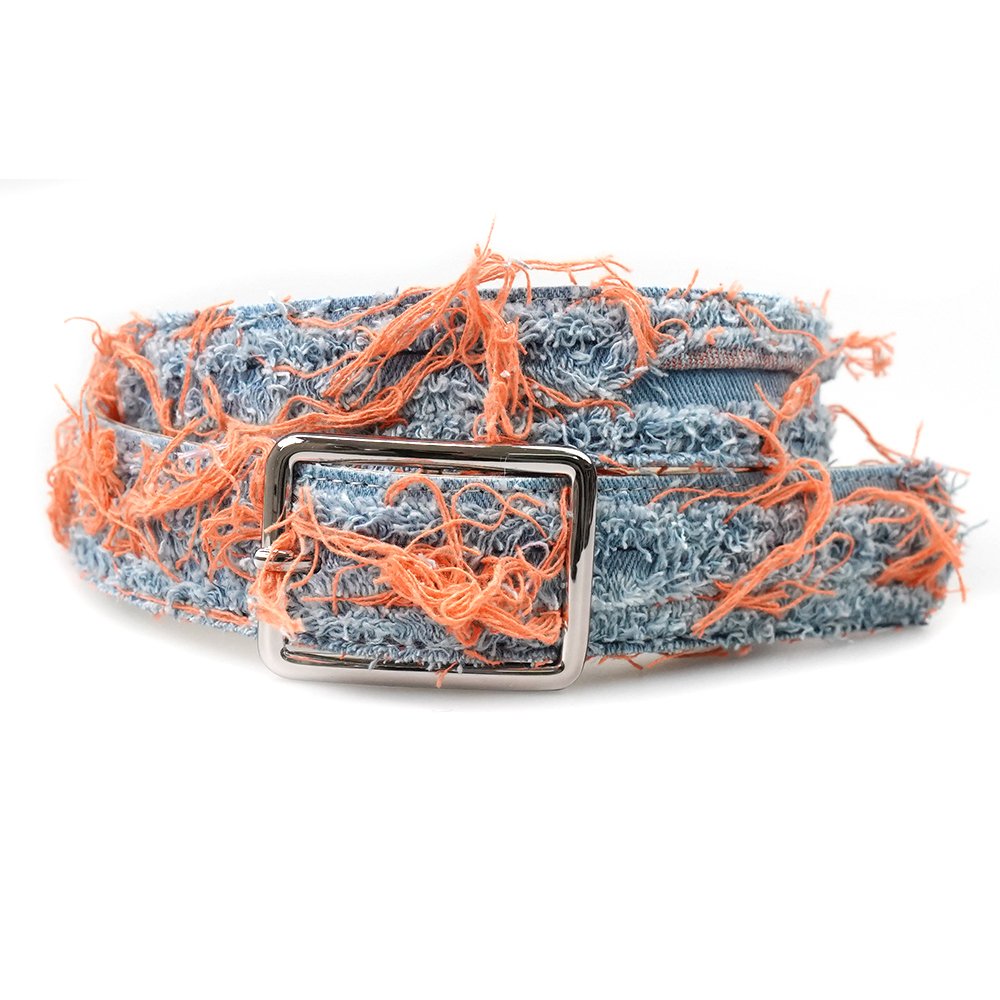 Designer Fashion Carved Shiny Pin Buckle Belt For Cowgirl Trendy Vintage PU leather Worn-out Denim fabric Belt For Women Jeans