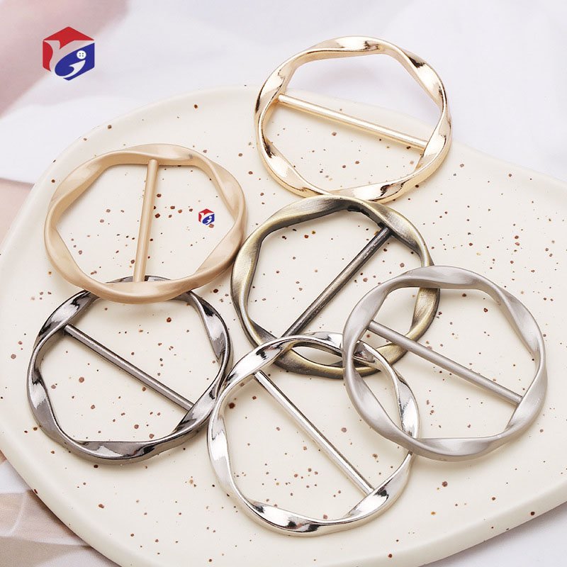 Metal Scarf Ring for Women Fashion Metal Ring Scarves Clasp Waist Buckle for Shirts Zinc Alloy Clothing Ring Wrap Holder