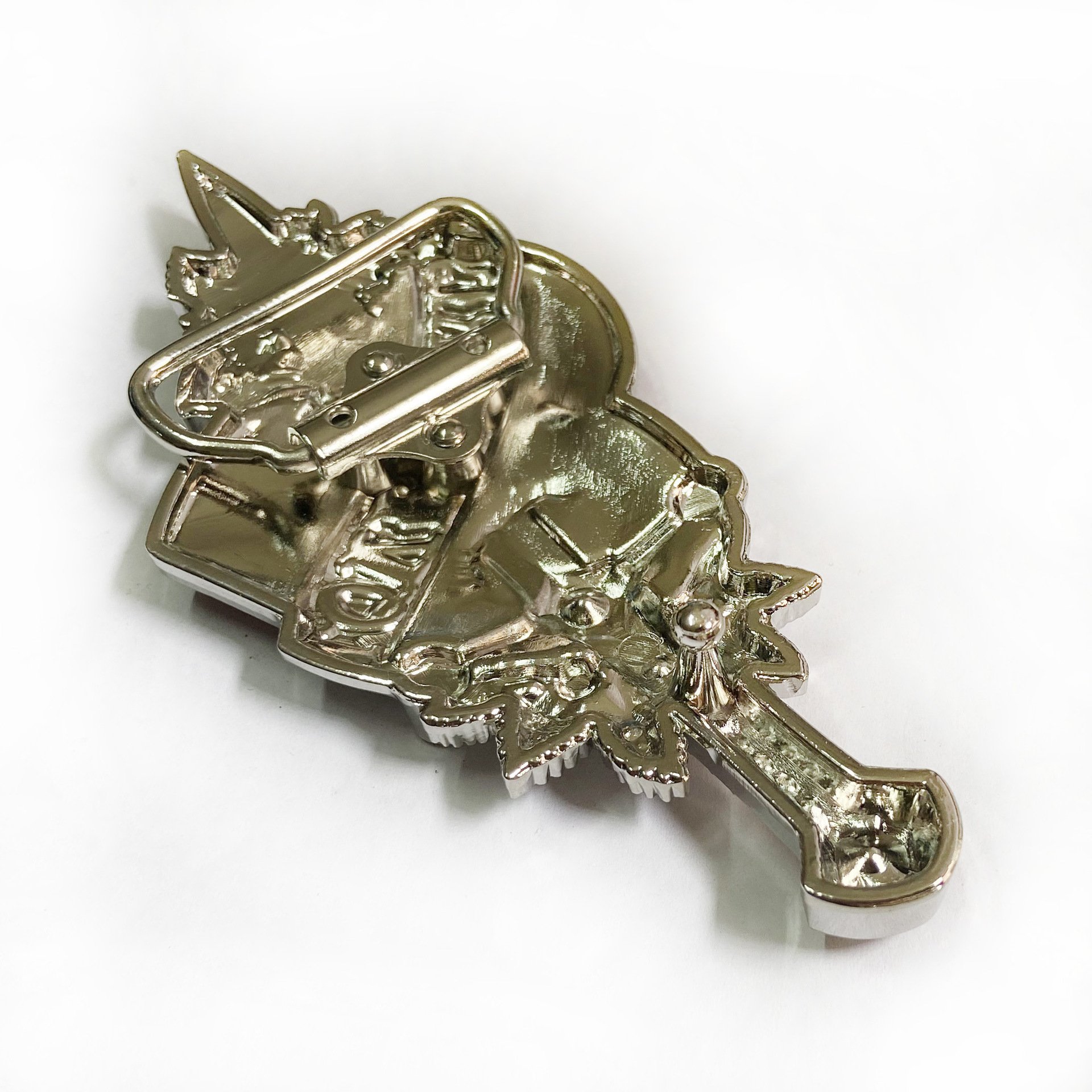 Custom metal sword through the heart belt buckle men garment accessories