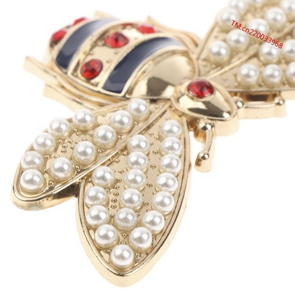2023 Bee Butterfly Shoe Clip Metal Shoe Buckle Women High Heel Charms Buckle Pumps Lady Flat Shoes Decor Accessories