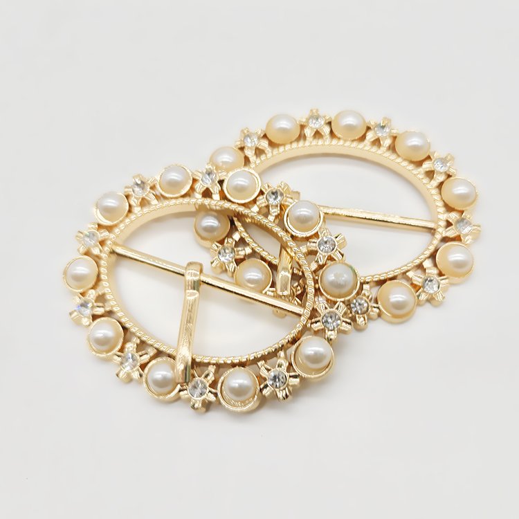 Factory Wholesale Luxury Pearl Rhinestone Decorative Women Belt Pin Buckle 40mm Metal Delicate Diamond Belt Buckle For Ladies