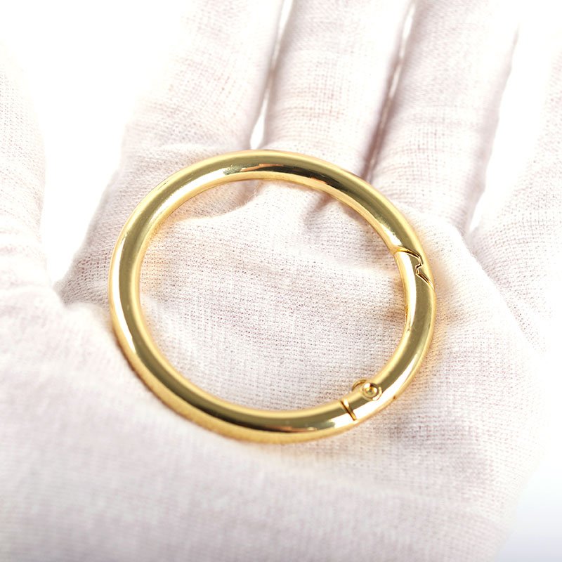 Openable round Carabiner Keychain with Alloy Spring Gate O Ring Bag Clips and Dog Chain Buckles for Shoes Belts Garments