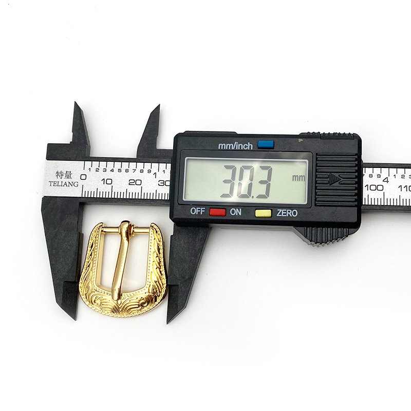 Wholesale gold carve patterns custom logo metal clasp pin buckle of belt