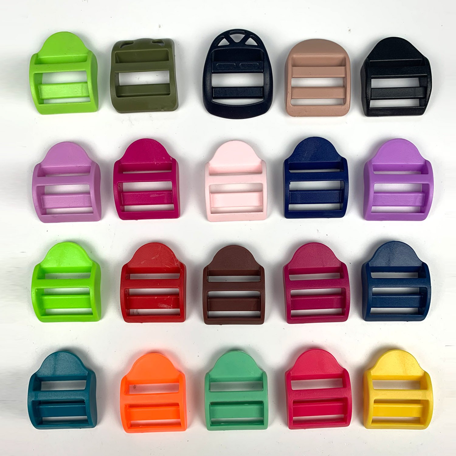 3/4" 1" 1.2" 1.5" 2" multisize wholesale cheap pom plastic webbing ladderlock buckles