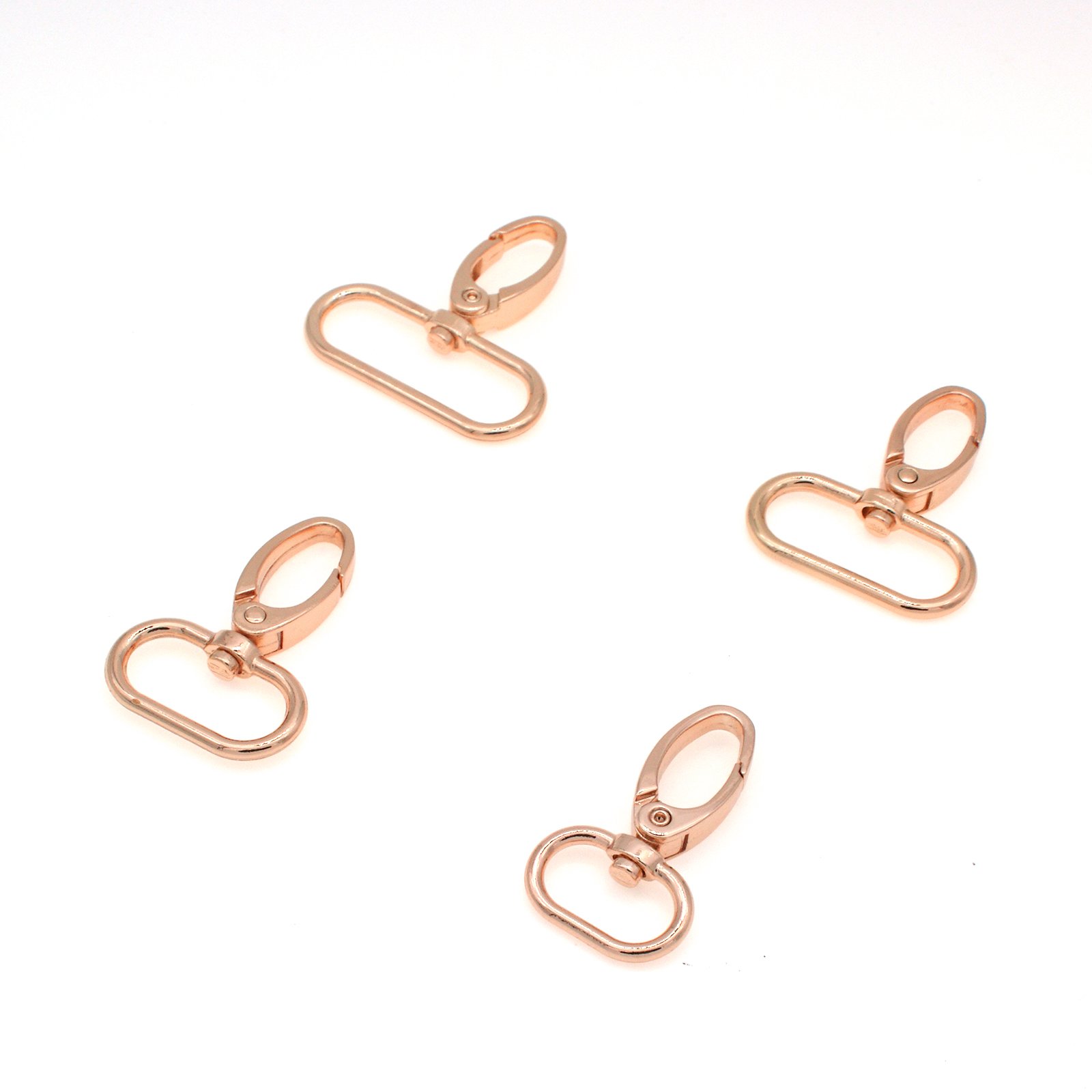 Wholesale custom zinc alloy dog buckle rotating mountaineering bag shoulder strap buckle 38mm popular keychain
