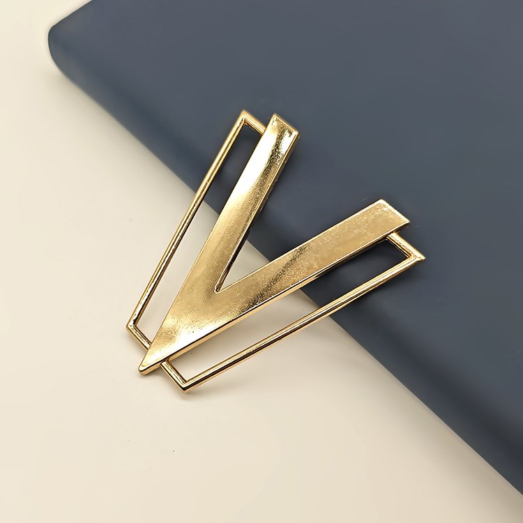 Hot Selling High Quality Underwear Accessories New Decorative V Shape Adjustable Metal Buckles For Swimwear And Bikini
