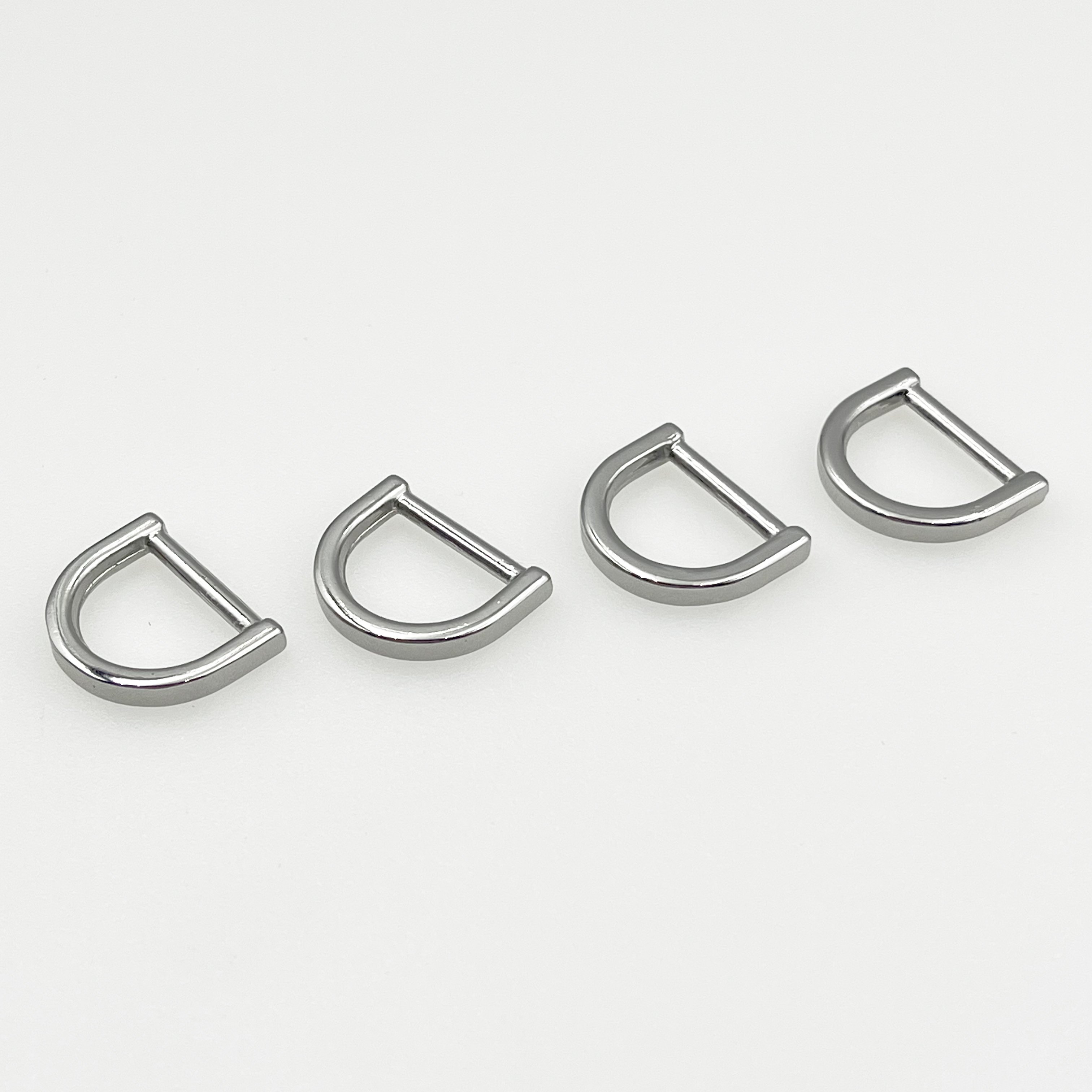 Factory Wholesale Metal D Ring Webbing Belts Buckle Metal Rings for for Belt Bags DIY Accessories Keychains Belts and Dog Leash