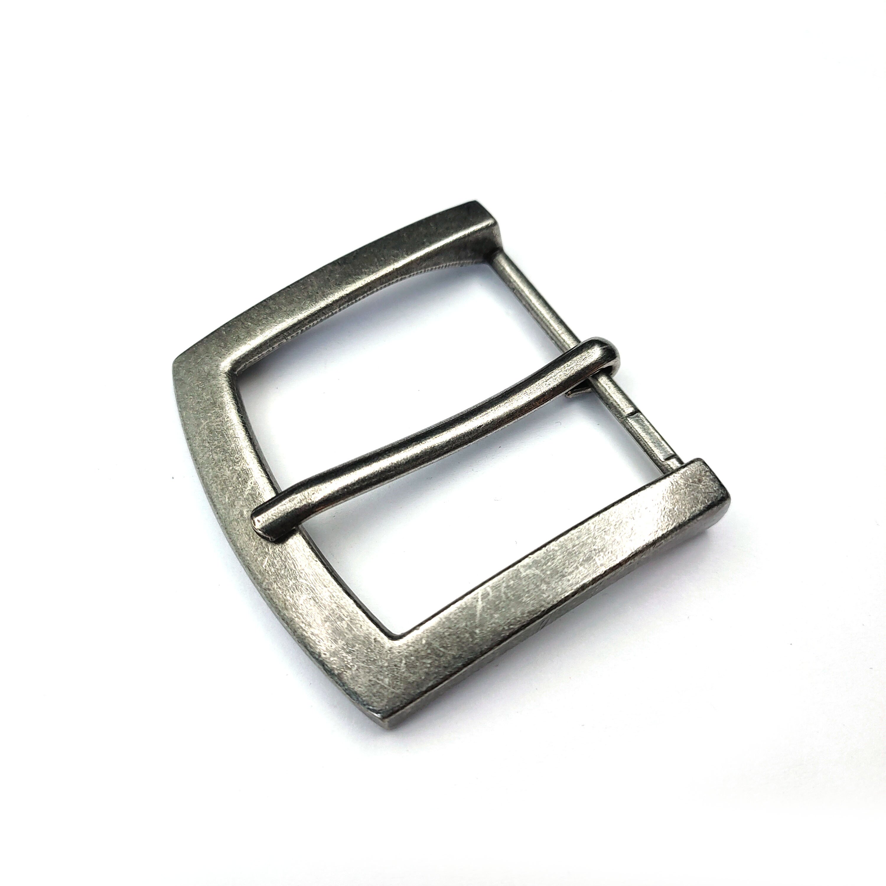 High quality Pin belt buckle customization zinc alloy clip belt buckle hardware adjustable man leather belts with pin buckle