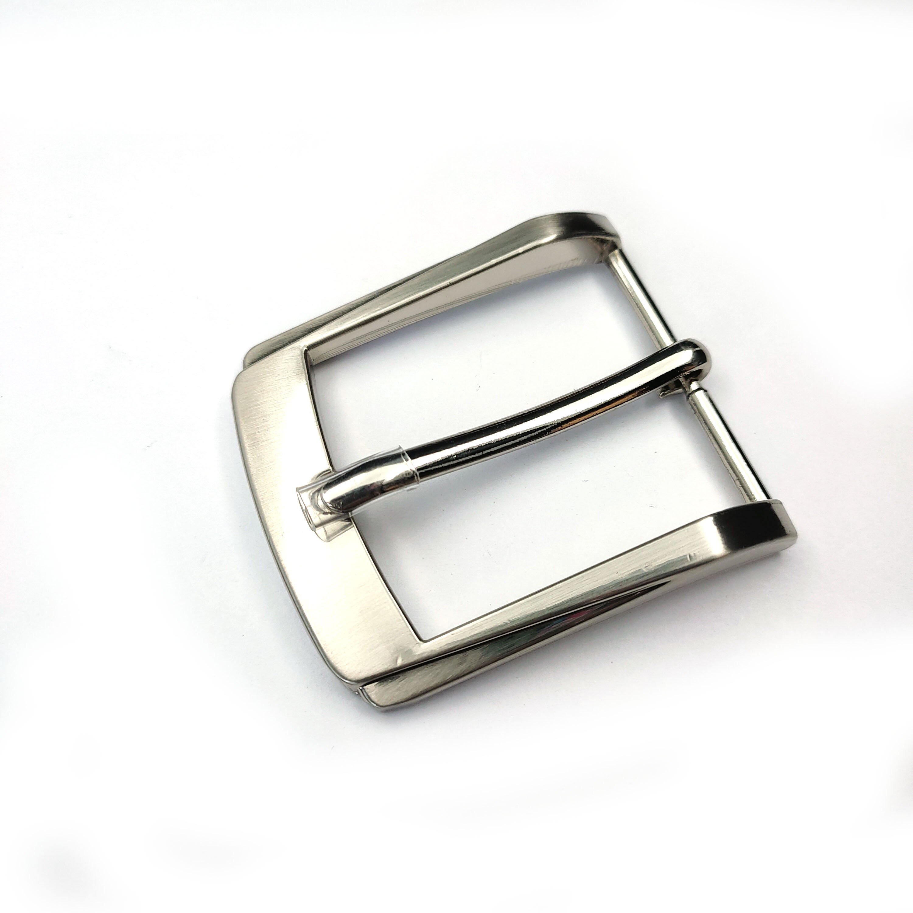 High quality Pin belt buckle customization zinc alloy clip belt buckle hardware adjustable man leather belts with pin buckle
