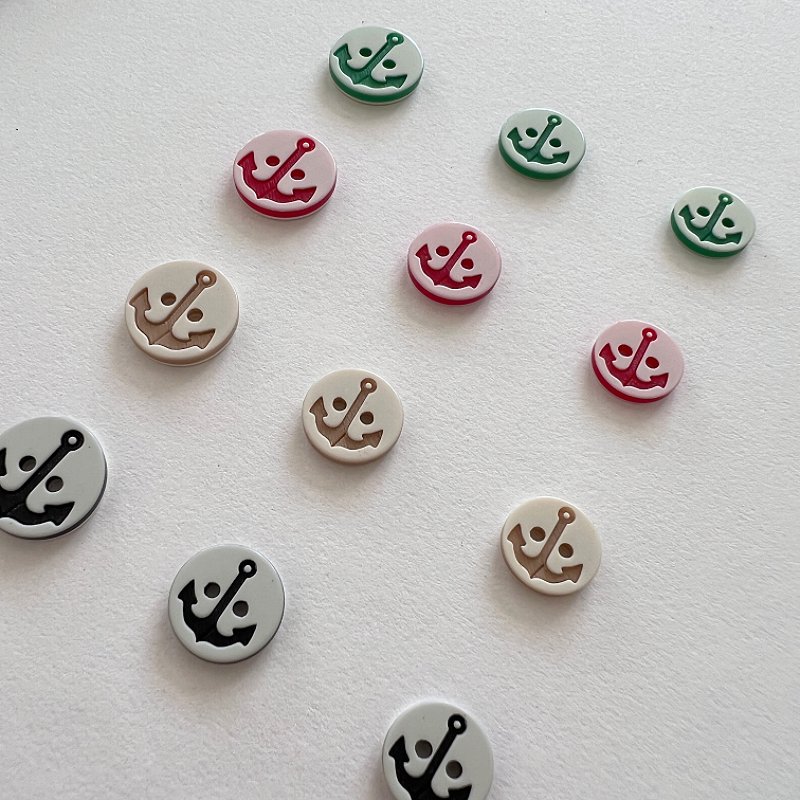 Environmental protection children's buttons, custom 2 hole round resin buckle