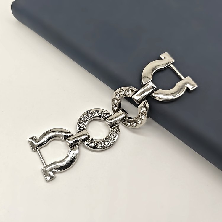 Custom Logo High Quality Decorative Bag Link Buckle Sandals Buckle Metal Luxury Rhinestone Pearl Shoes Buckle For Women