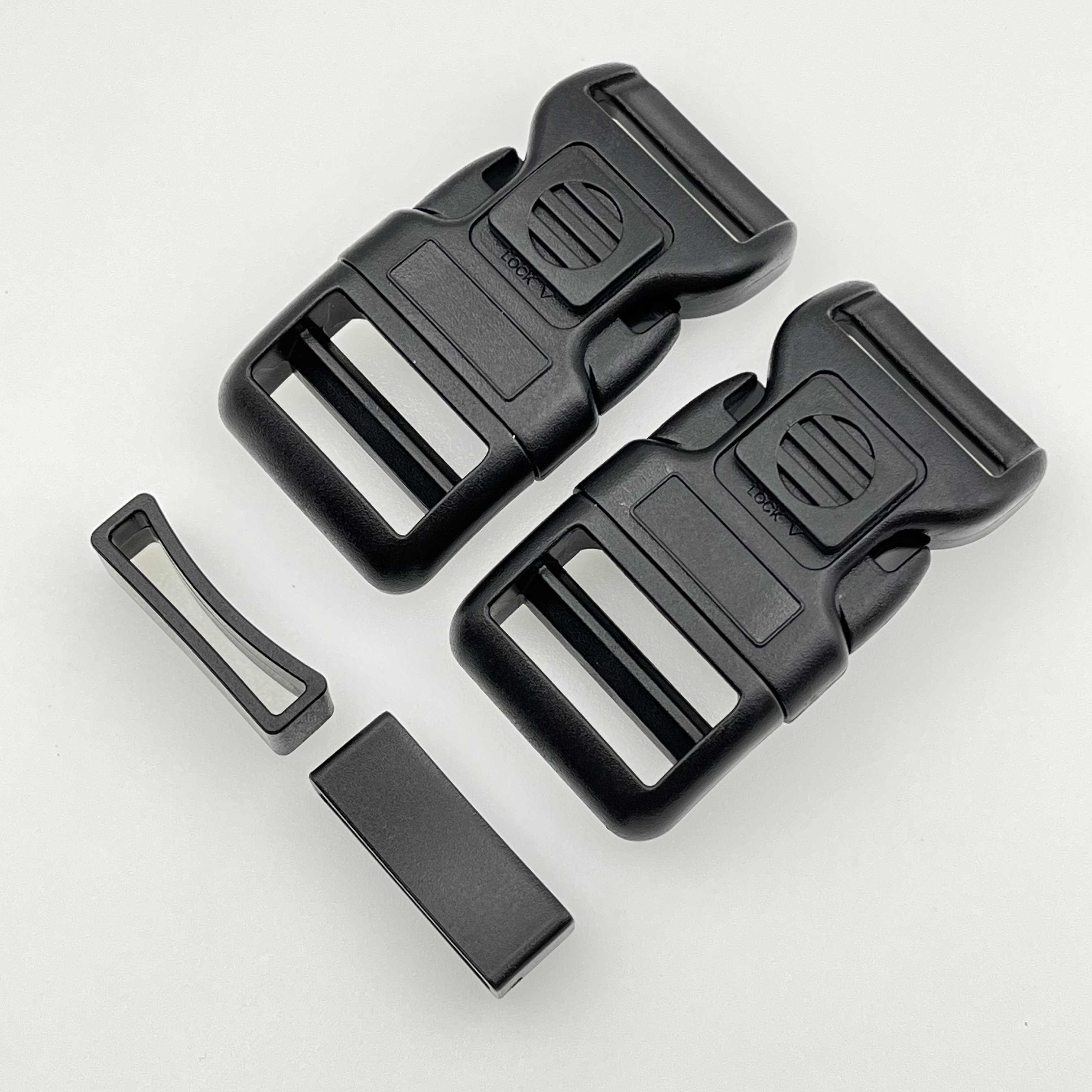 Factory Eco-friendly Plastic Curve Tri-Glide Adjustable Slider Buckle Heavy Duty Strap Buckle Lock for Dog Leash Harnesses