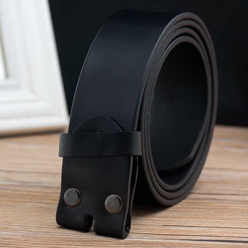 Wholesale custom logo fashionable man pu cowhide leather belt strap with rivets no buckle in stock for buckle