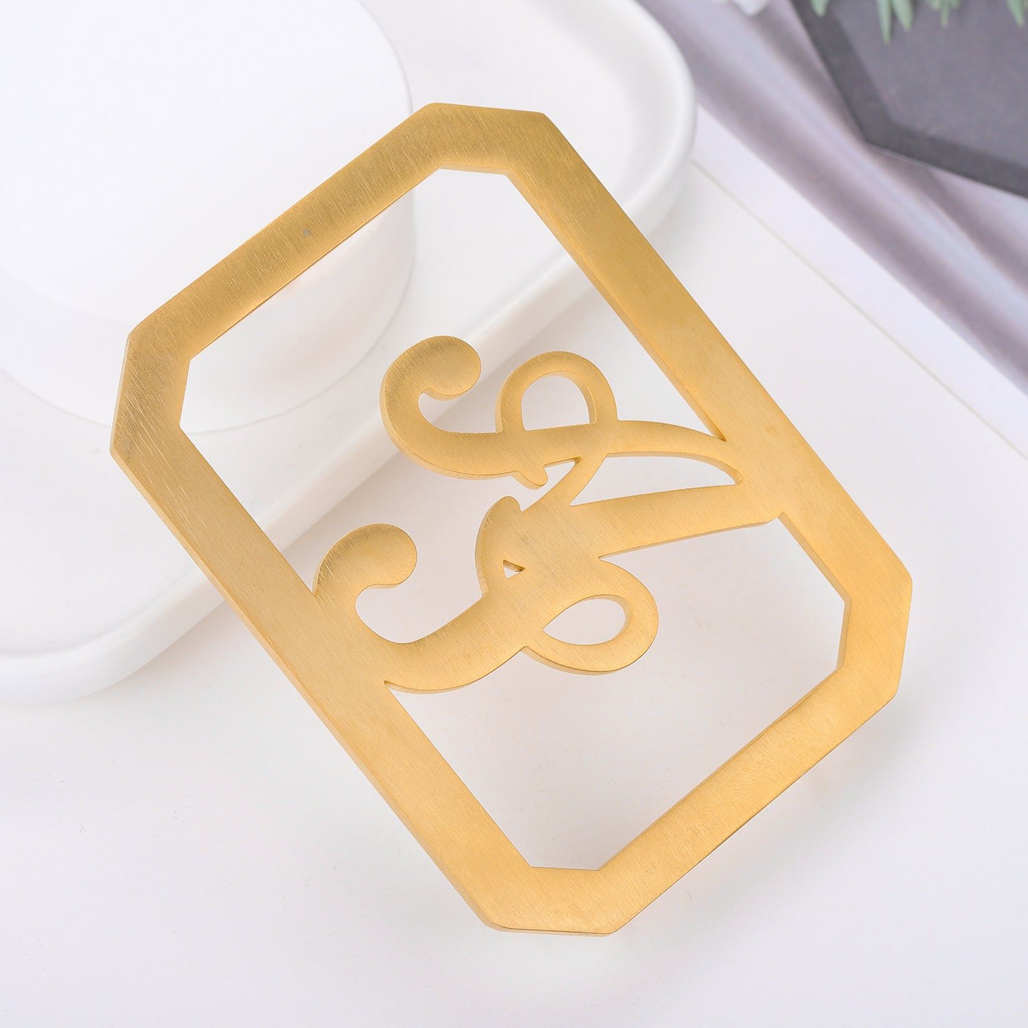 Fashion Custom Initial Metal Belt Buckle Western Cowboy Style Ancient Initial Letter Shape Belt Buckle