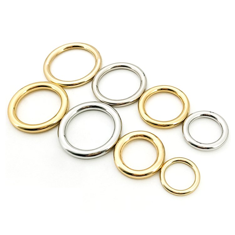 Wholesale cheap high quality Various Size High-grade customized zinc alloy smooth quick release metal triangle buckle