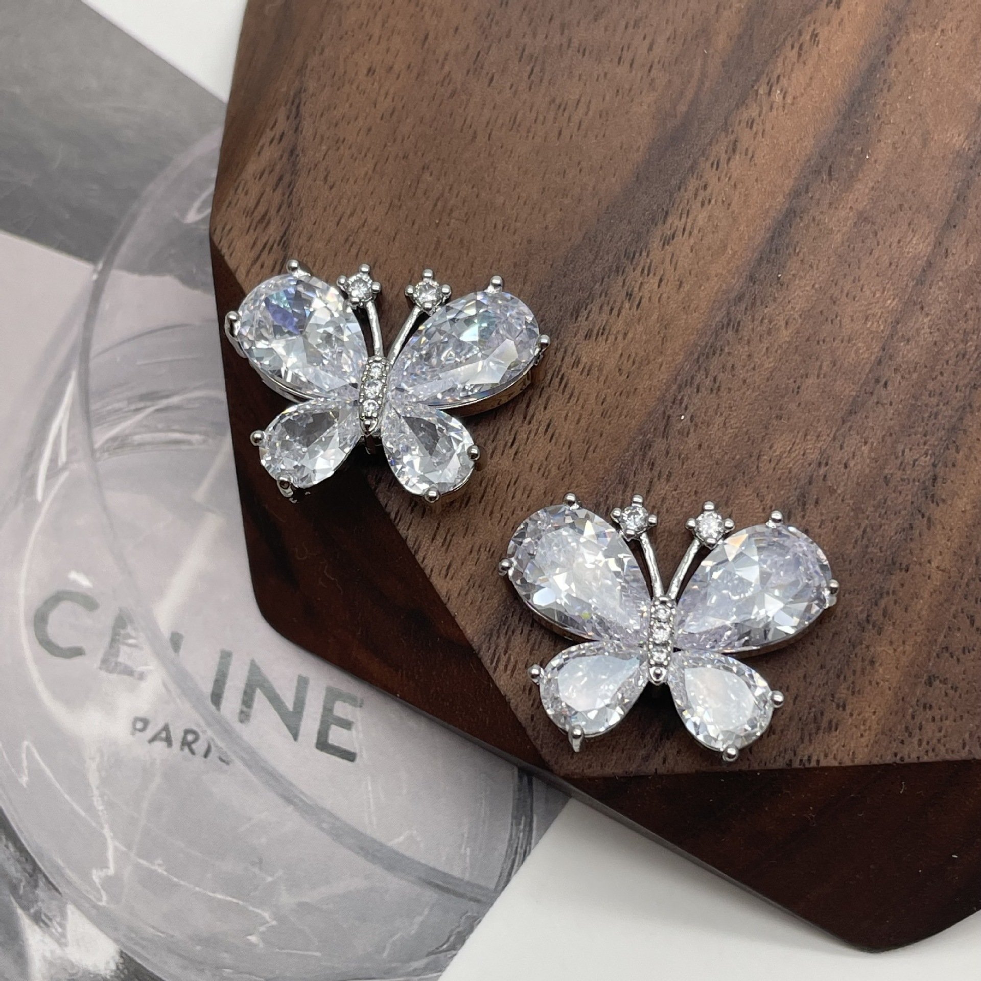 Fancy Crystal Rhinestone Buckle Metal Shank Button Shape Butterfly Zircon Buttons Diy Decor Clothes For Women Coat