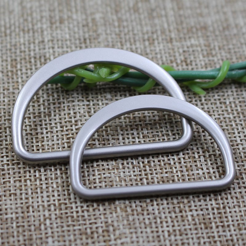 High quality custom metal flat alloy d ring buckle hardware accessories