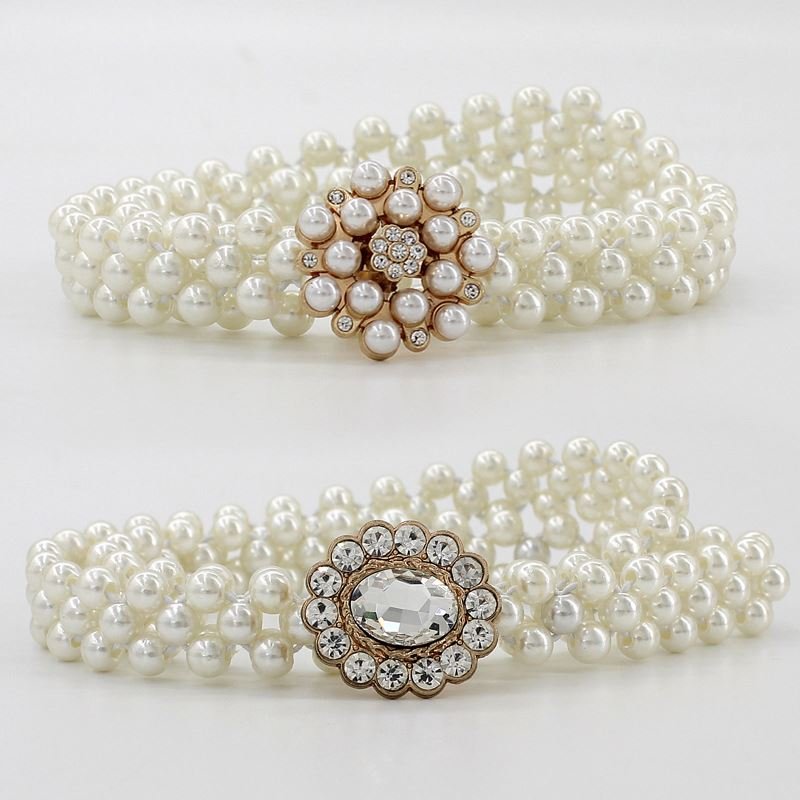 1 Ladies rhinestone Pearl waist chain fashion dress decorated with elastic belt elastic belt with sweet flowers.