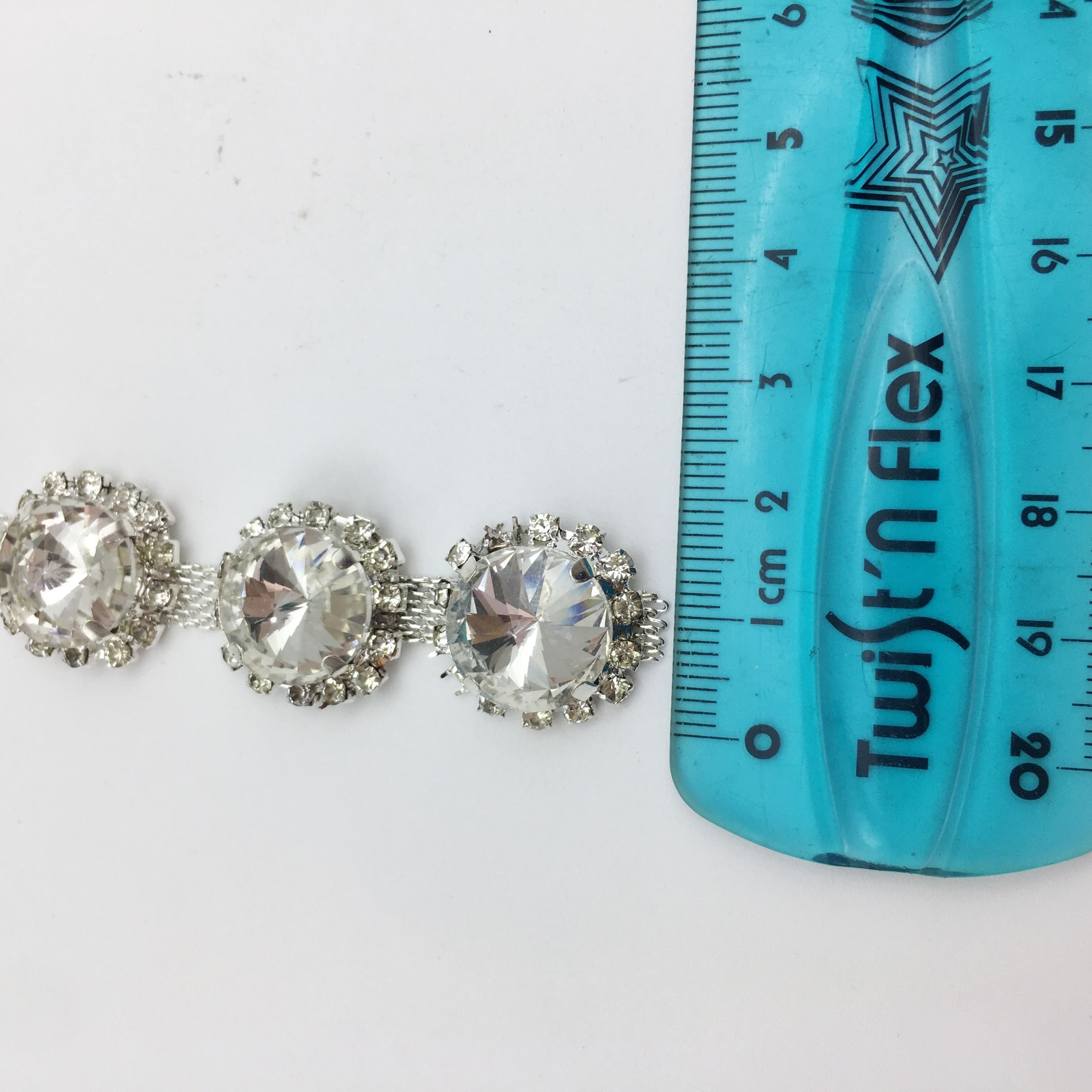 SINRONG Diamond Water Flower Chain Flatback DIY Crystal Glass Wedding Dresses Clothes Jewelry Making Round Rhinestones