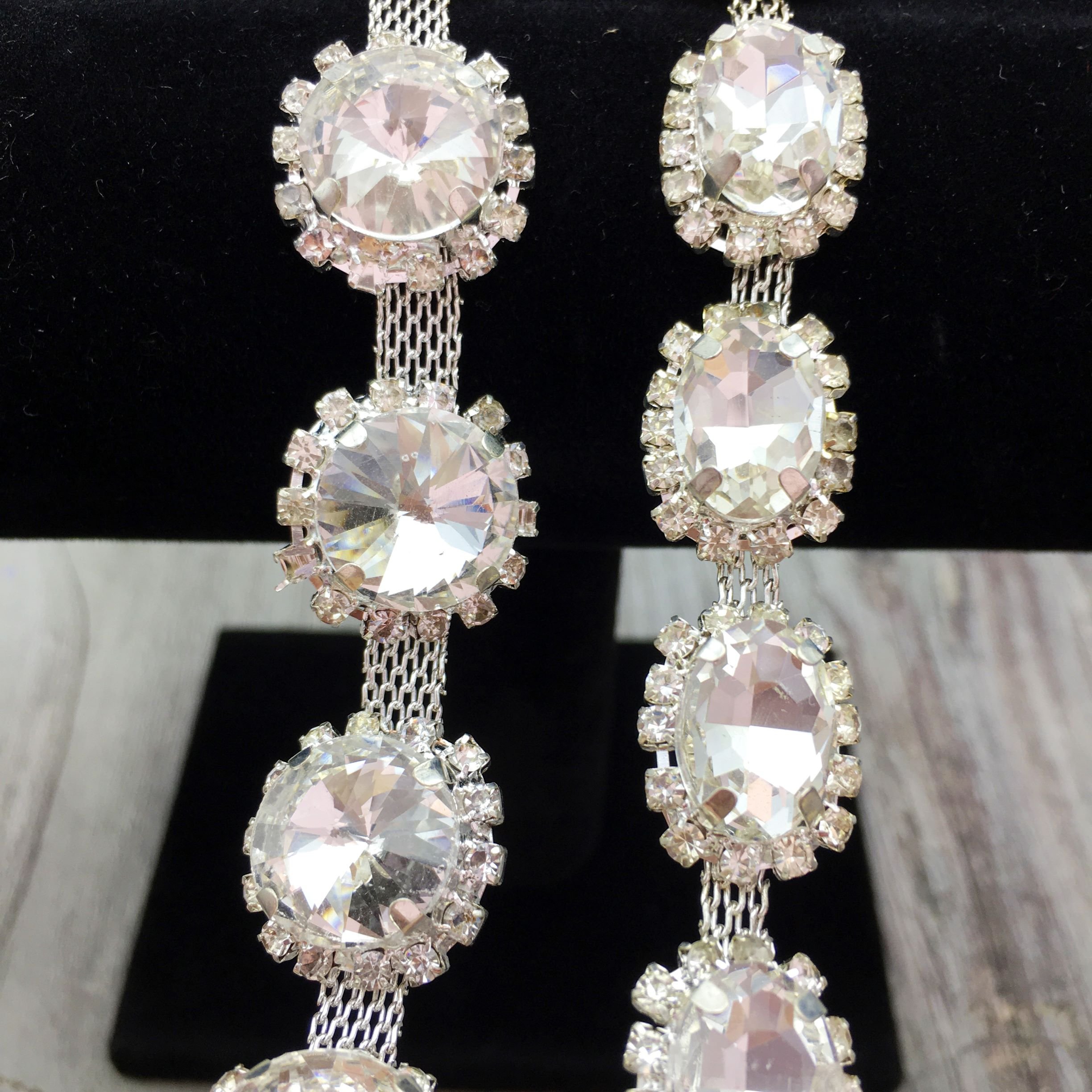 SINRONG Diamond Water Flower Chain Flatback DIY Crystal Glass Wedding Dresses Clothes Jewelry Making Round Rhinestones
