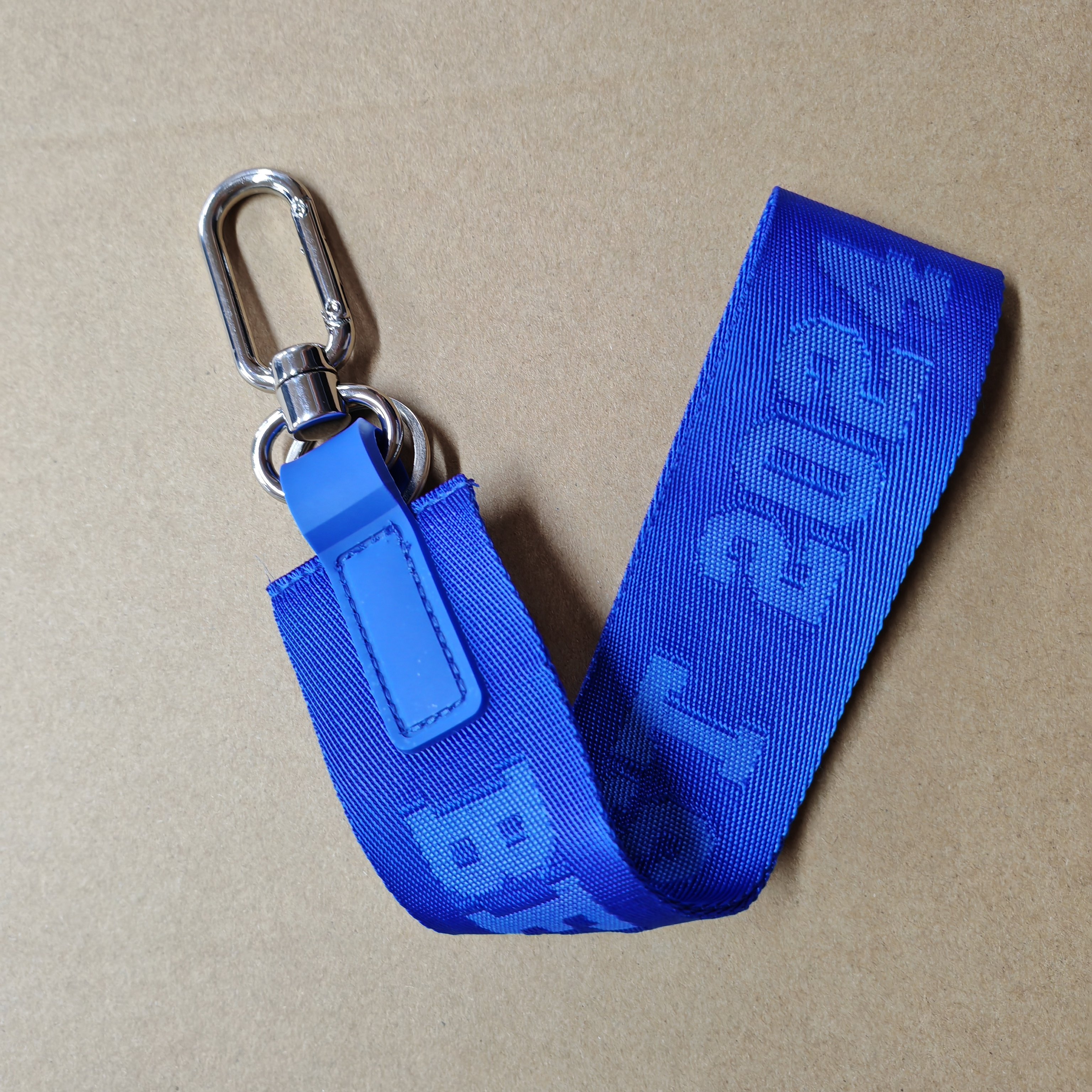 High quality customization logo mobile phone lanyard key chain clothing bag pendant personality short strap accessories