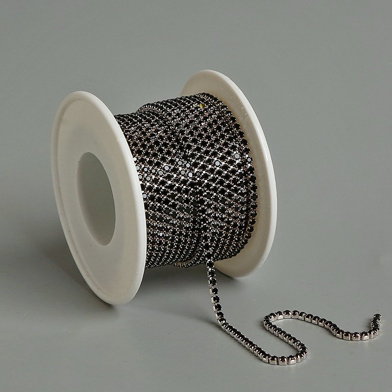 New Fashion Glass Crystal Rhinestones Chain Sew on Trimming Close Cup Rhinestone Chains Roll For Belt DIY Shoe Decoration