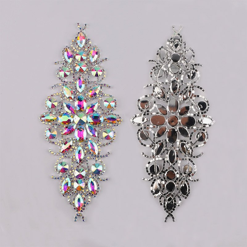 Hot Selling Qiyi Sliver Base Crystal Flower Patches Rhinestone Applique Embroidery Beaded Sew Appliques For Garment Accessories