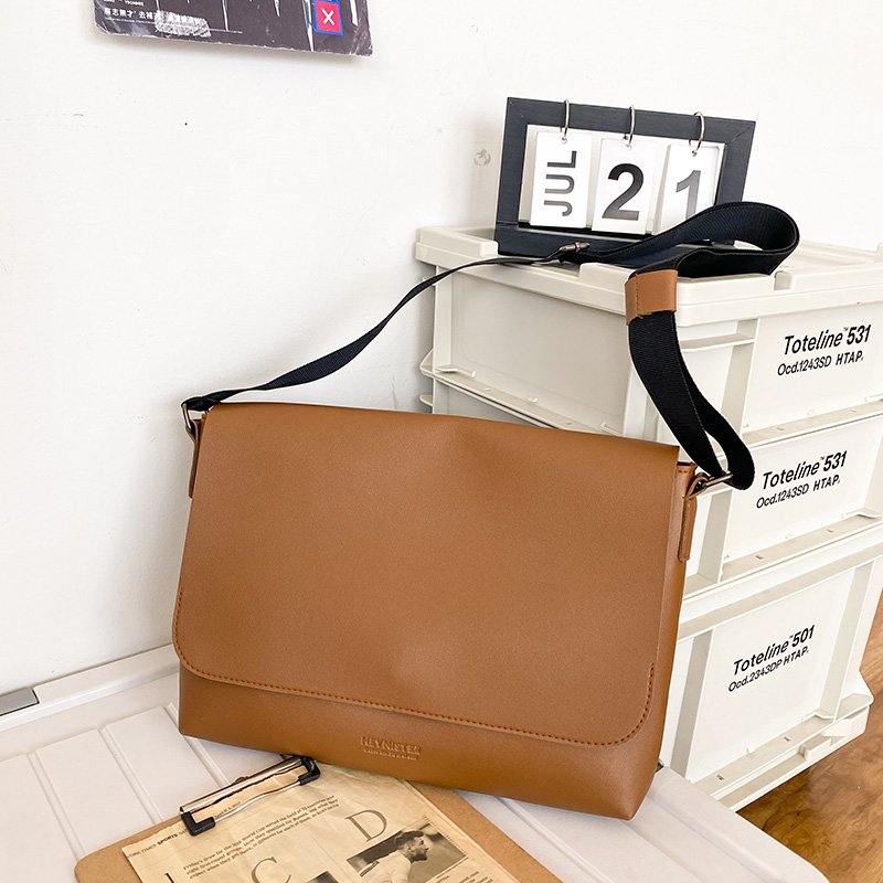 Unisex Vintage Leather Messenger Shoulder Crossbody Bag with Adjustable Straps Featuring Chains Bow Decorations Work Business