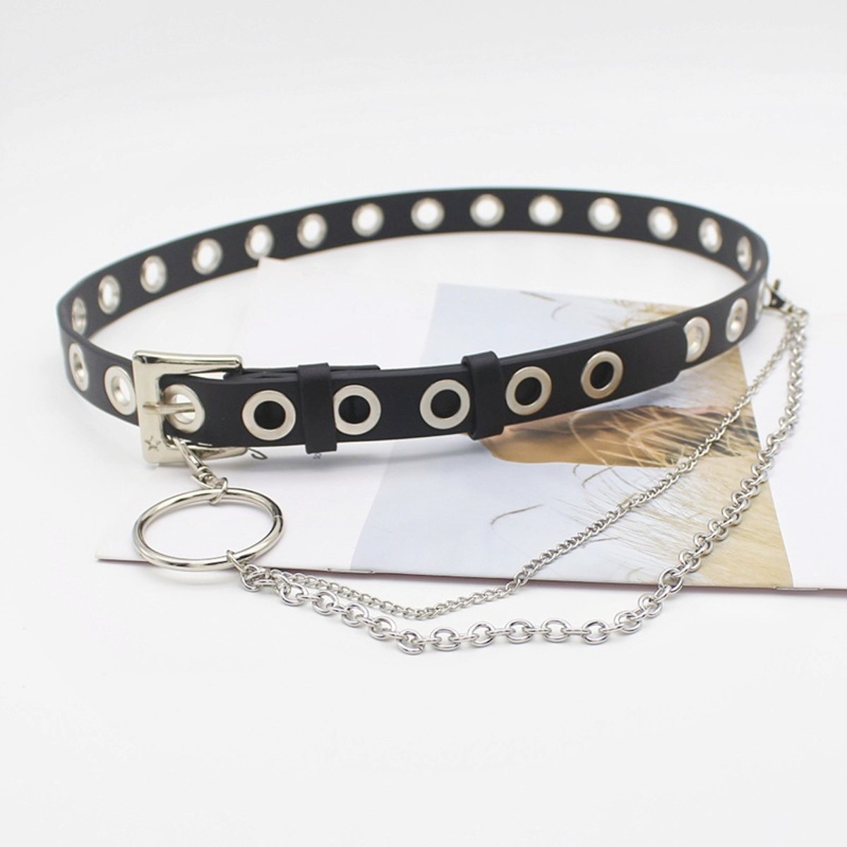 New eye-catching hip-hop belt women's dress with hanging chain Decorative circle belt, women's jeans belt