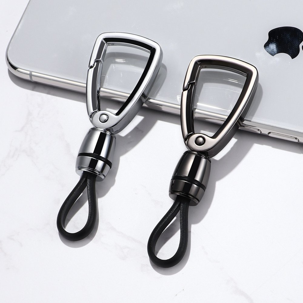 In stock high-end zinc alloy keychains can be customized personalized creative car keychains can be hung with belts.