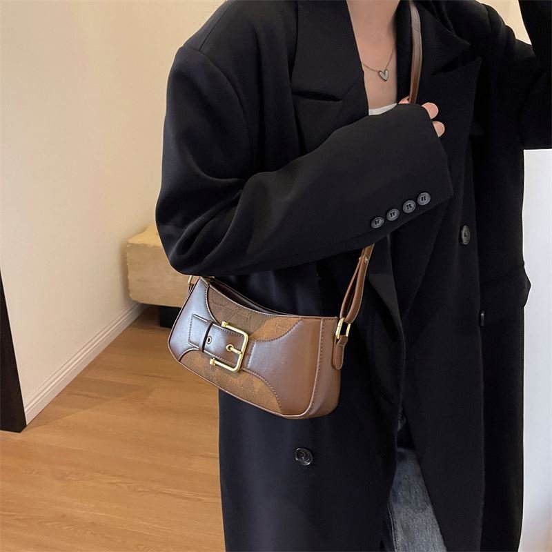 Lock Design Button Trendy Underarm Bag Tassel Ladies Belt Letter For Women 2024 Chains Purse Zipper Shoulder Handbag Fashion