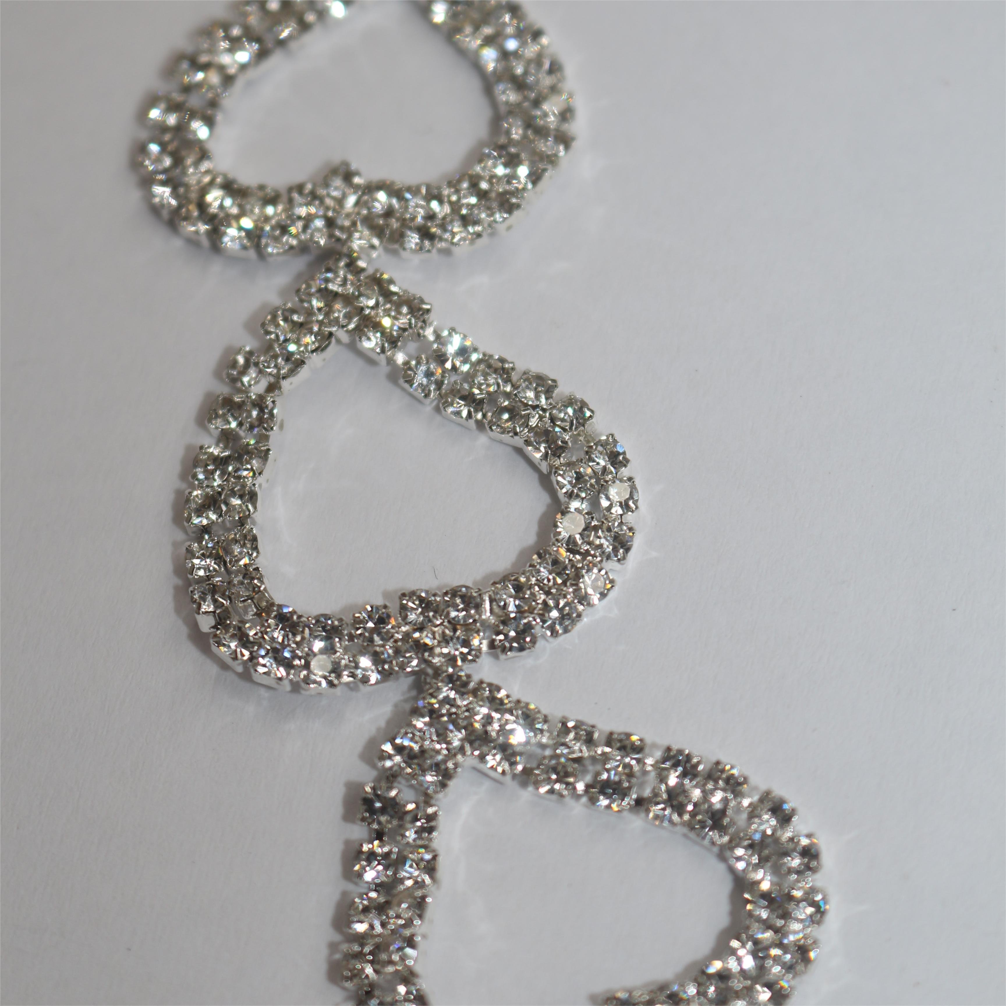 Fashion Diamond chain can be used for luggage clothing decoration