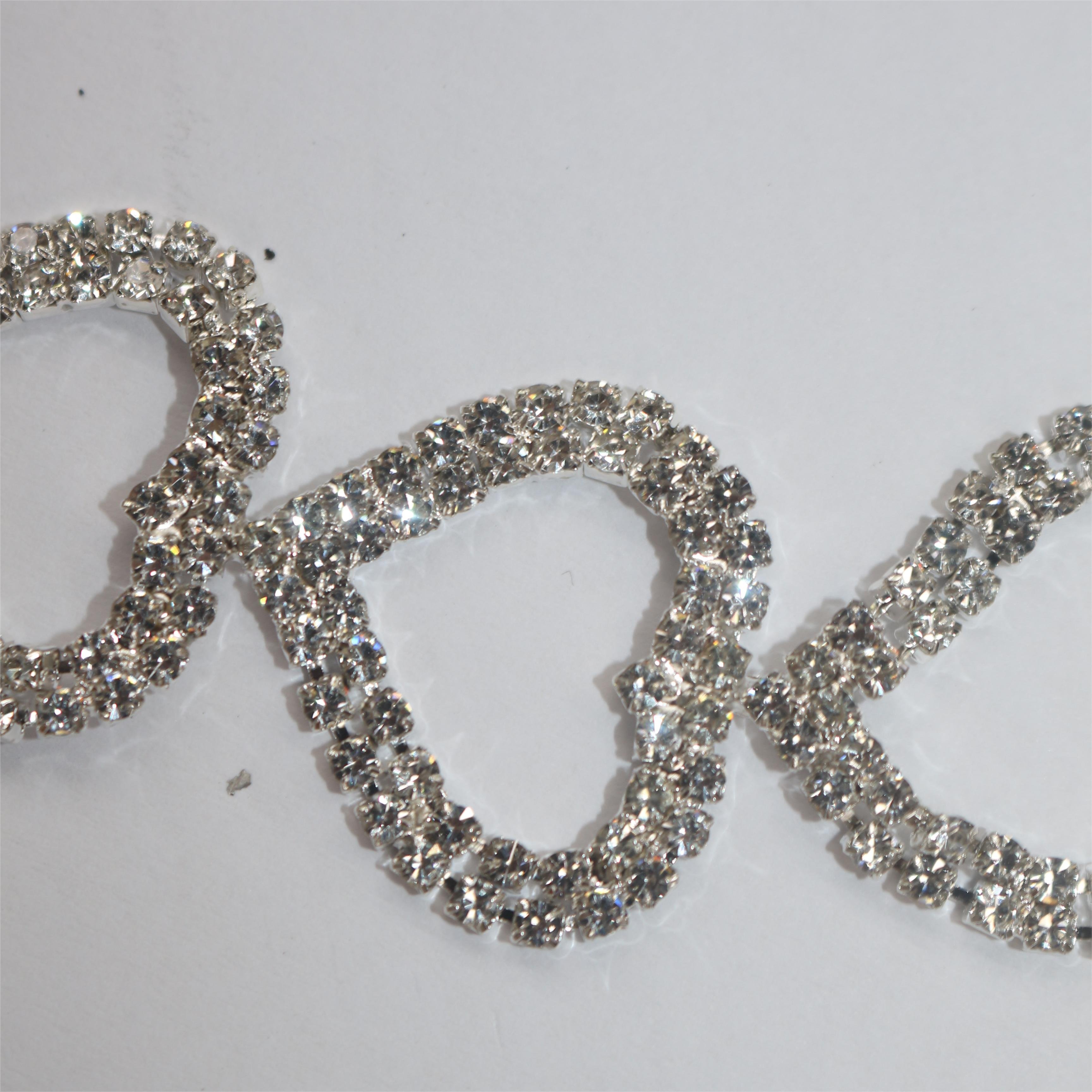 Fashion Diamond chain can be used for luggage clothing decoration