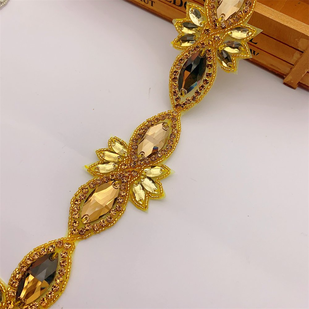 Crystal Motif Strass Hot Fix Rhinestone Chain With Rhinestones applique Iron On Appliques for wedding belt dressing