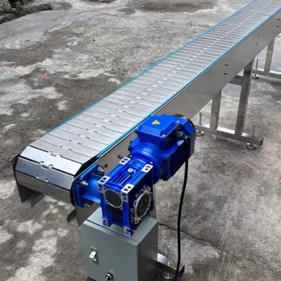 Factory Price Plastic table Flat Top Chain Conveyor For Bottle Conveyor