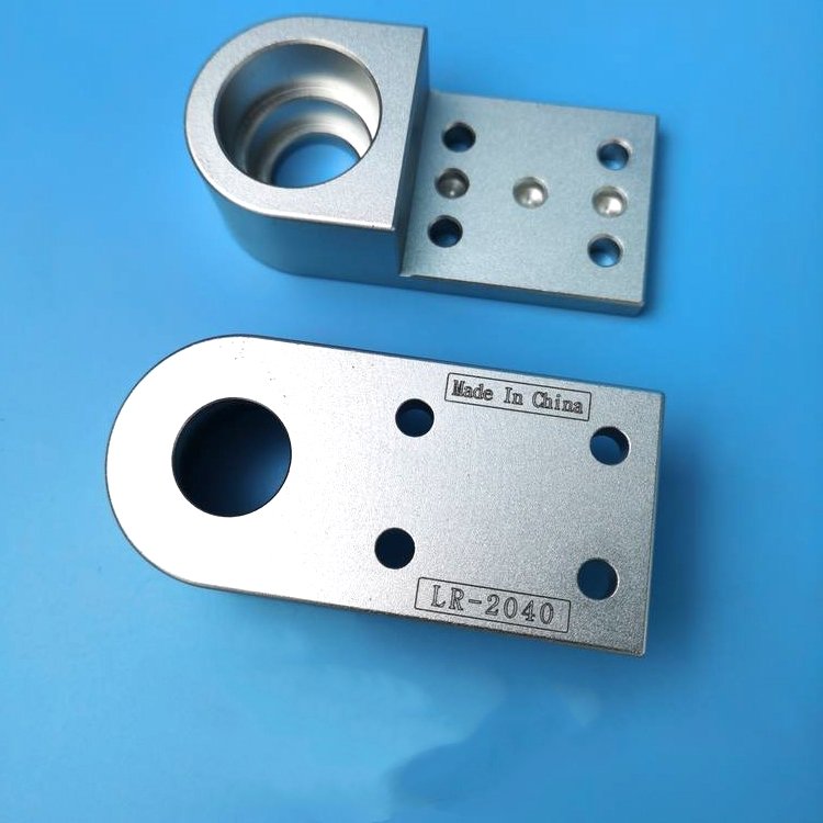 Industrial belt conveyor parts assembly line, head and tail roller adjustment tensioning seat and standard aluminum fixed seat