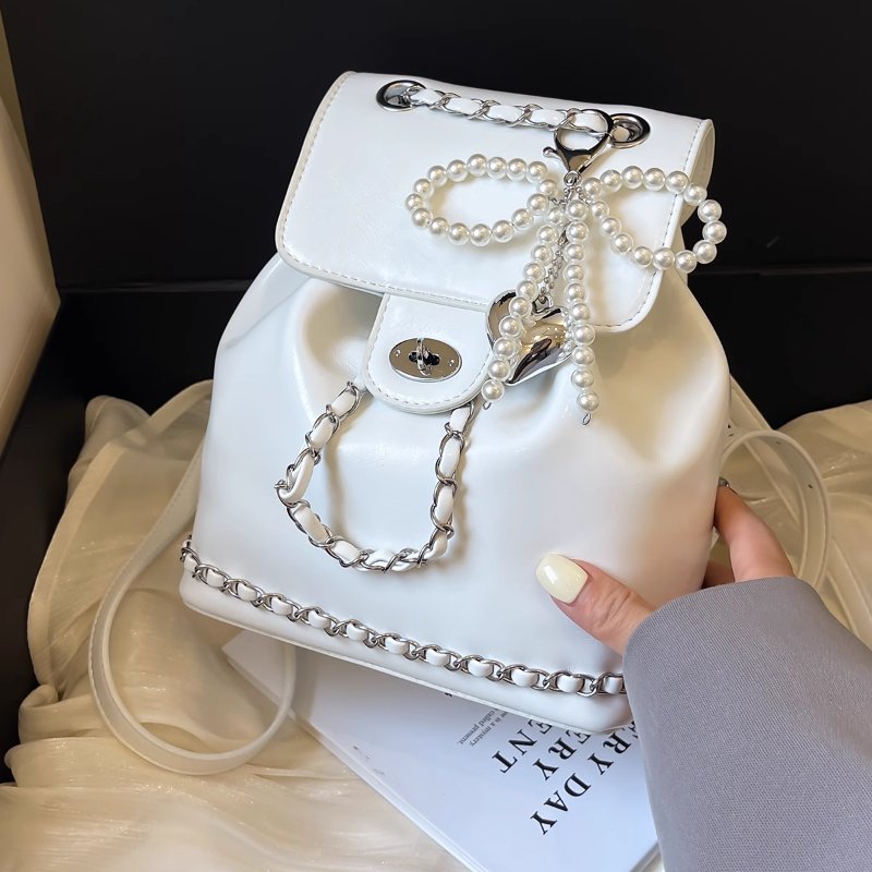 Casual super popular niche women's backpack 2024 new trendy versatile chain backpack exquisite mini small bookbag