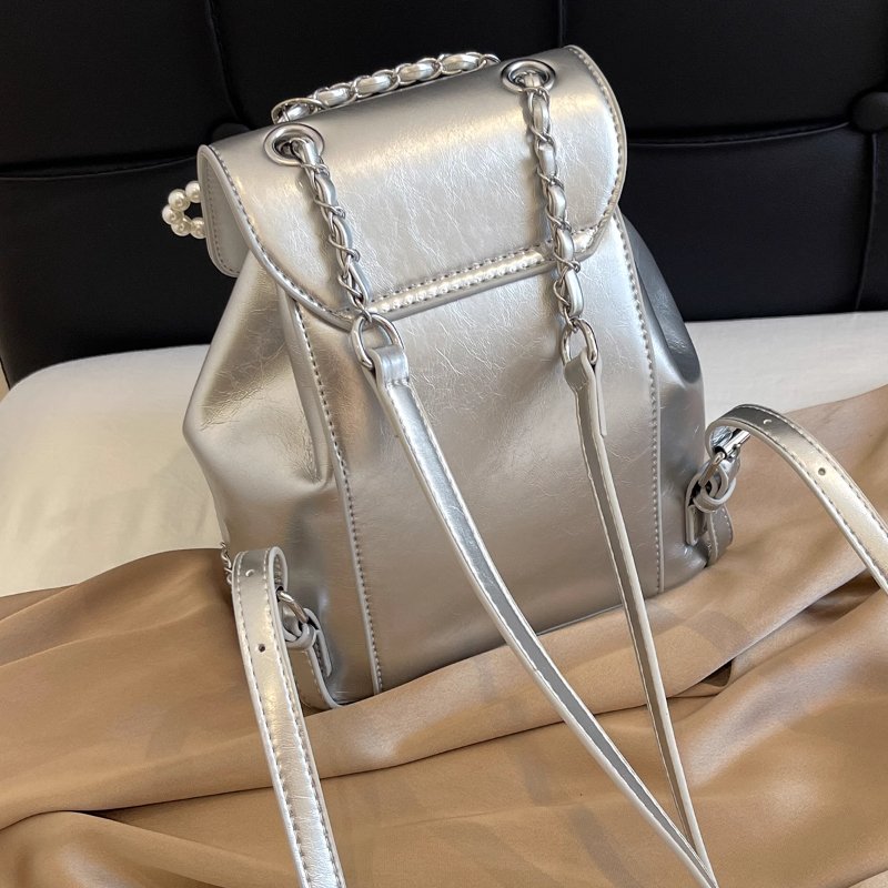 Casual super popular niche women's backpack 2024 new trendy versatile chain backpack exquisite mini small bookbag